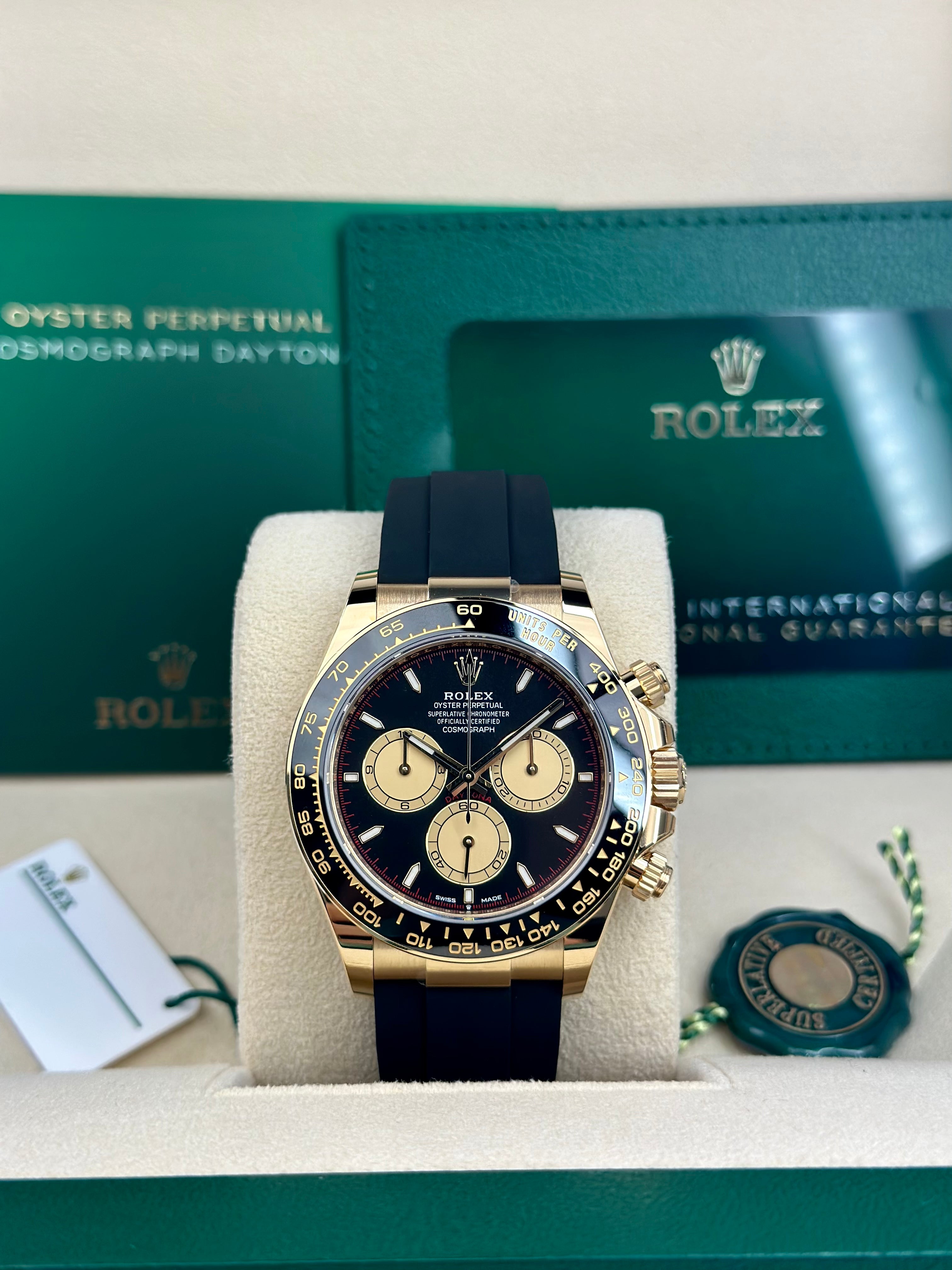 ROLEX COSMOGRAPH DAYTONA 126518ln-0004 UNWORN