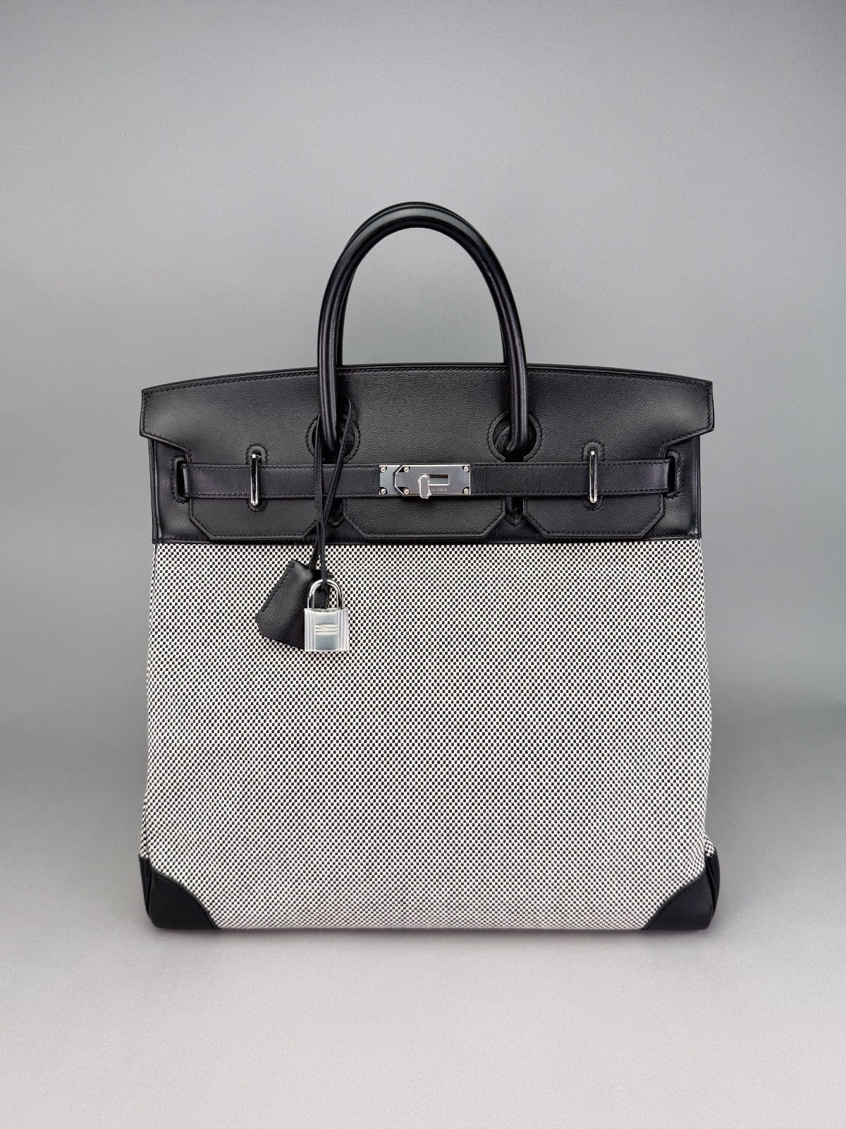Hermes Hac 40 Toile Black Palladium Hardware Preowned U Stamp 2022