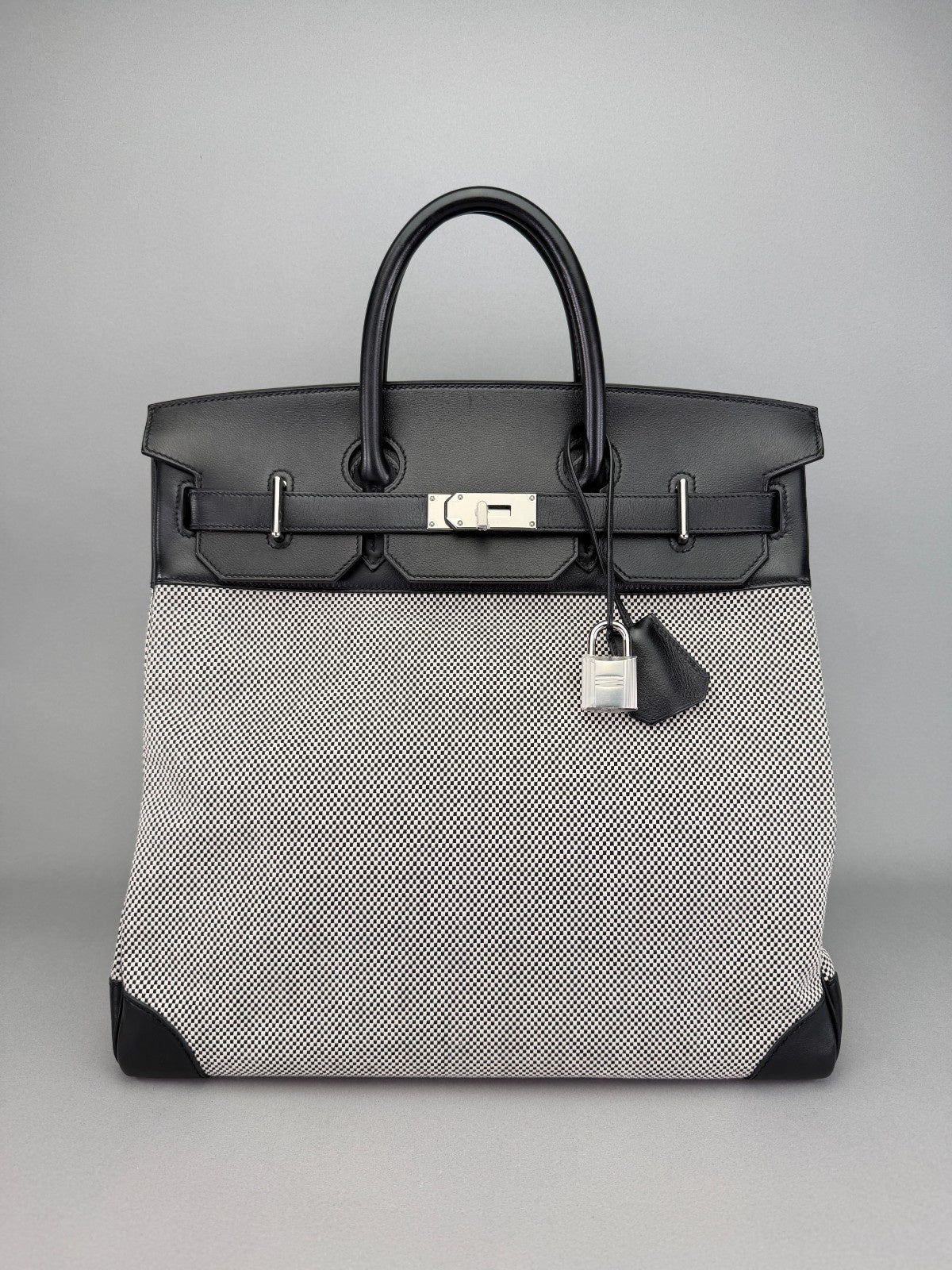 Hermes Hac 40 Toile Black Palladium Hardware Preowned U Stamp 2022