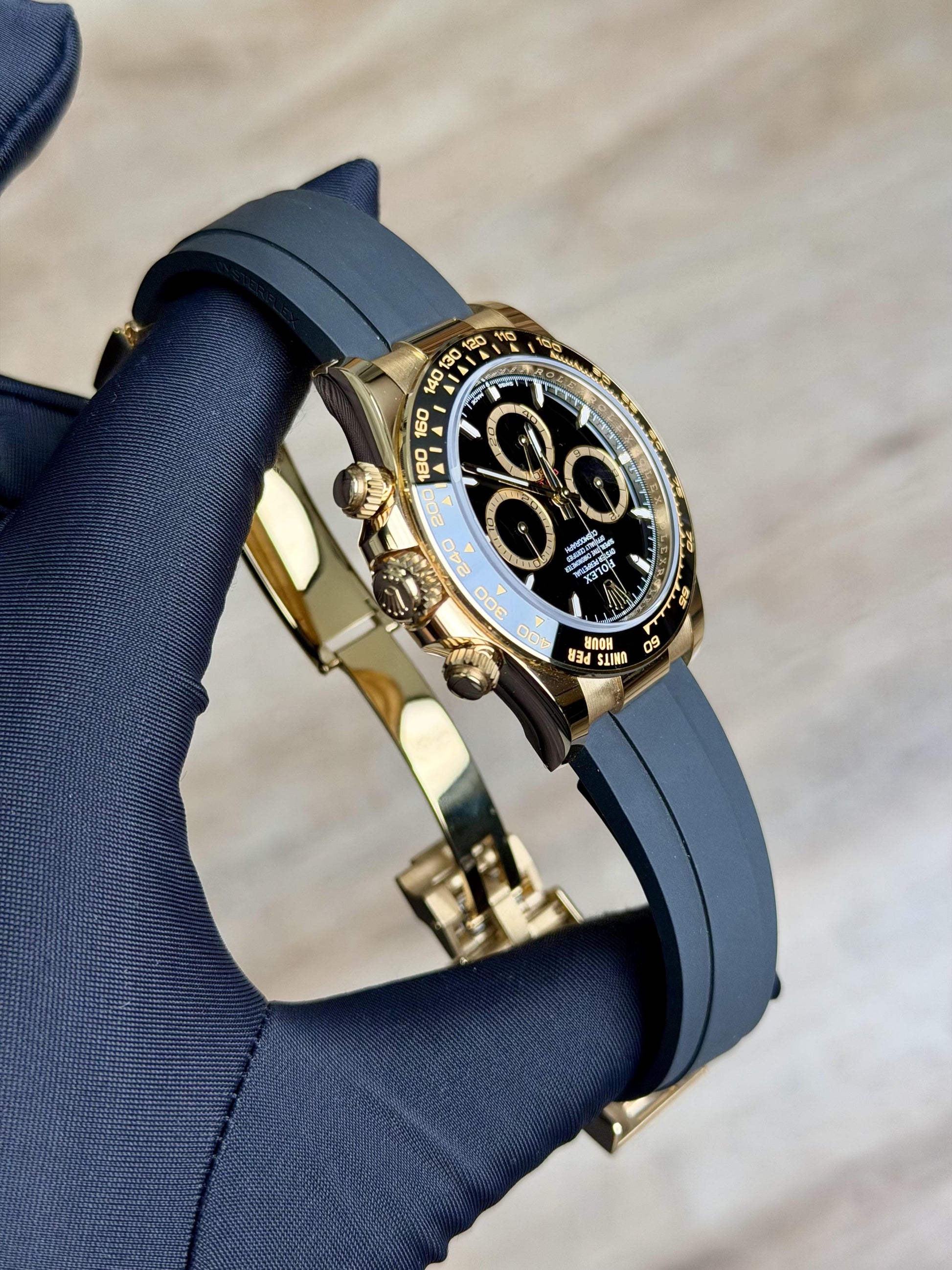 Rolex Daytona 40 Black/Black Index Oysterflex 2026 Unworn 126518LN