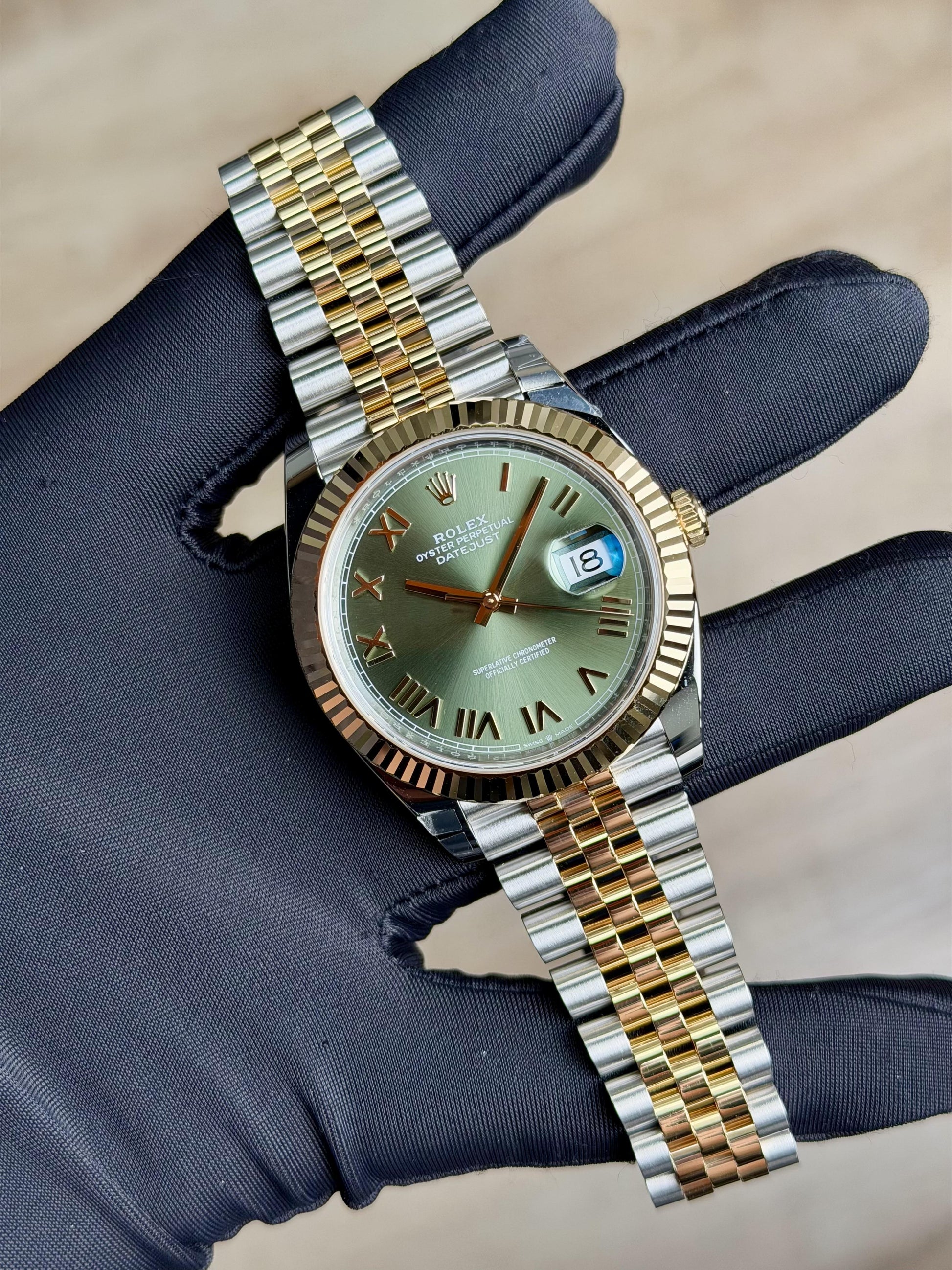 Rolex Datejust 41 Olive Green Roman Fluted Jubilee 2026 Unworn 126333