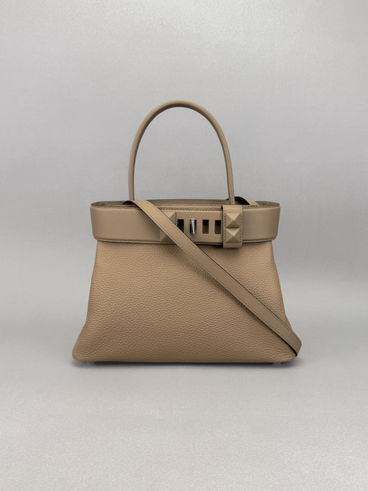 Hermes Medor Retourne Togo Beige Marfa Palladium Hardware Preowned K Stamp