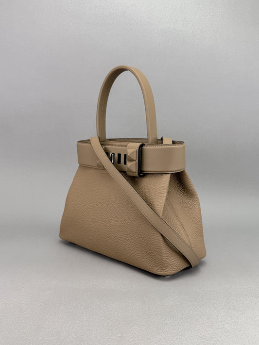 Hermes Medor Retourne Togo Beige Marfa Palladium Hardware Preowned K Stamp