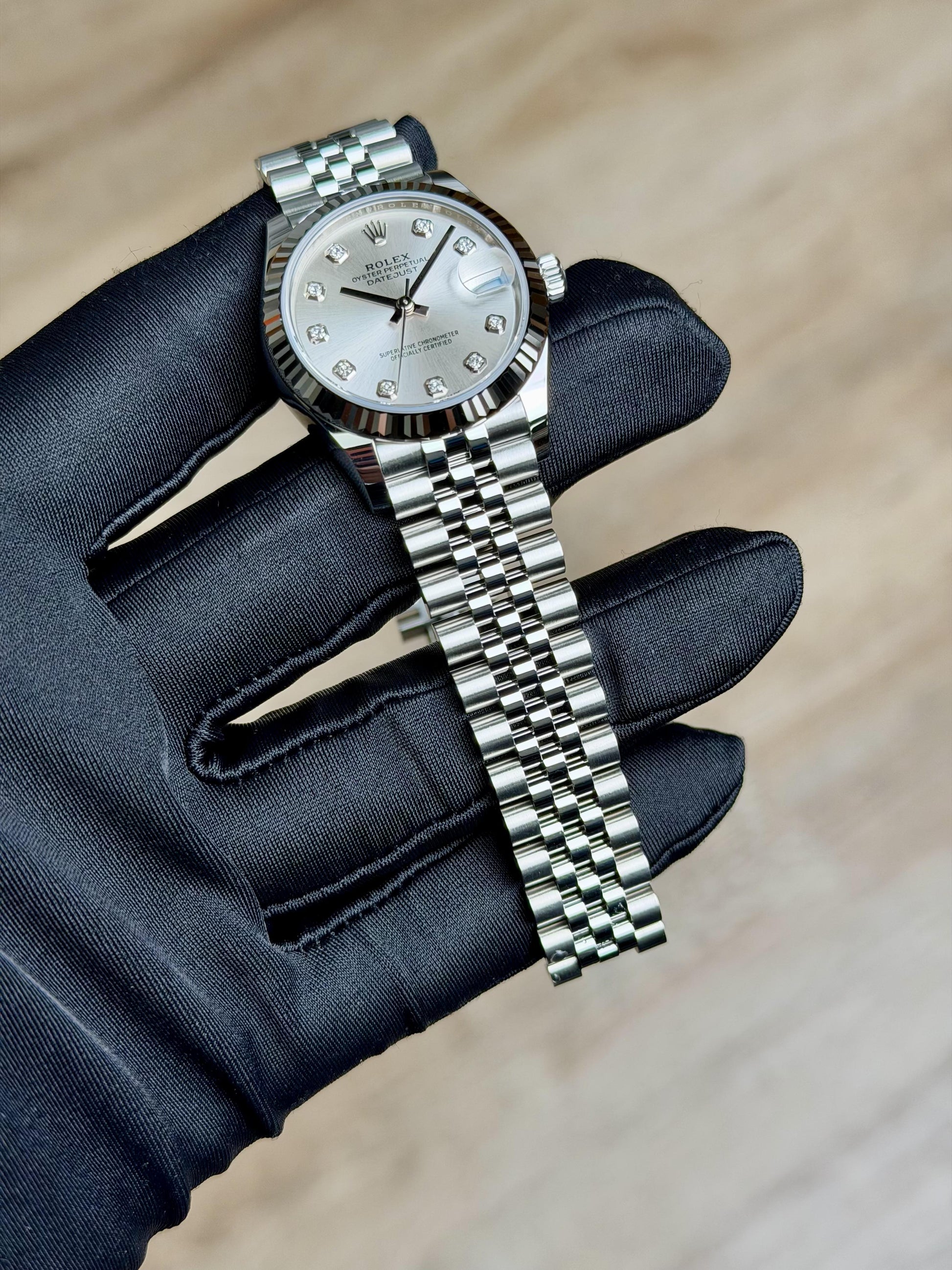 Rolex Datejust 31 Silver Diamond Fluted Jubilee 2026 Unworn 278274