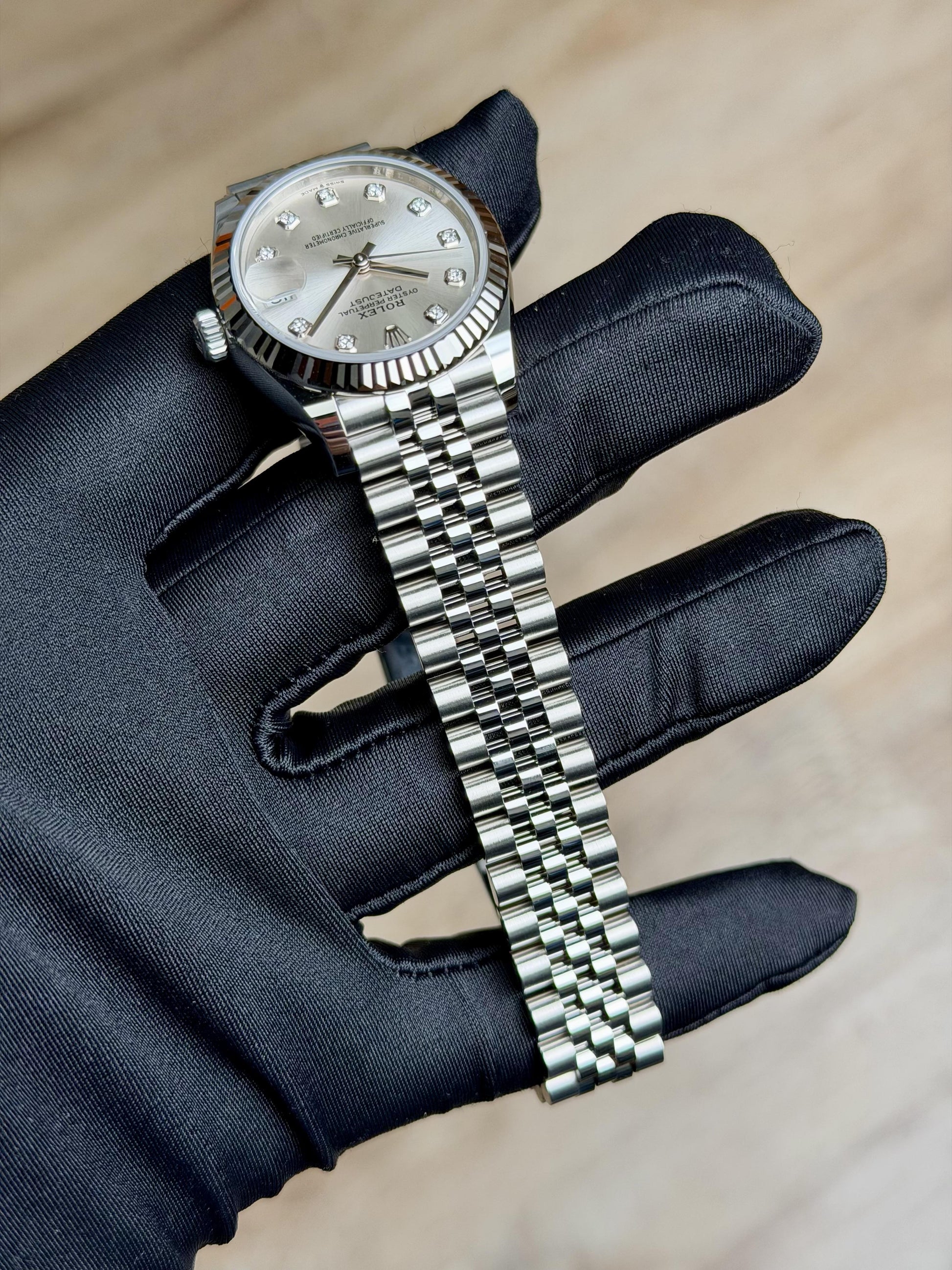 Rolex Datejust 31 Silver Diamond Fluted Jubilee 2026 Unworn 278274