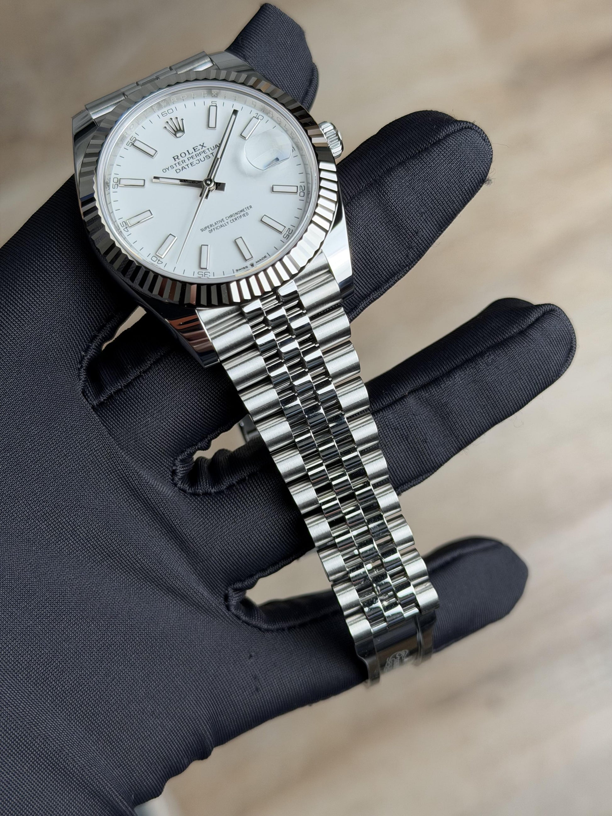 Rolex Datejust 41 White Index Fluted Jubilee 2026 Unworn 126334
