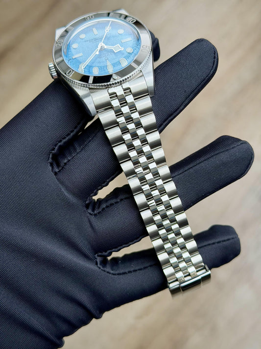 Tudor Black Bay 54 Lagoon Blue 5-Links Bracelete 2026 Unworn M79000-0001