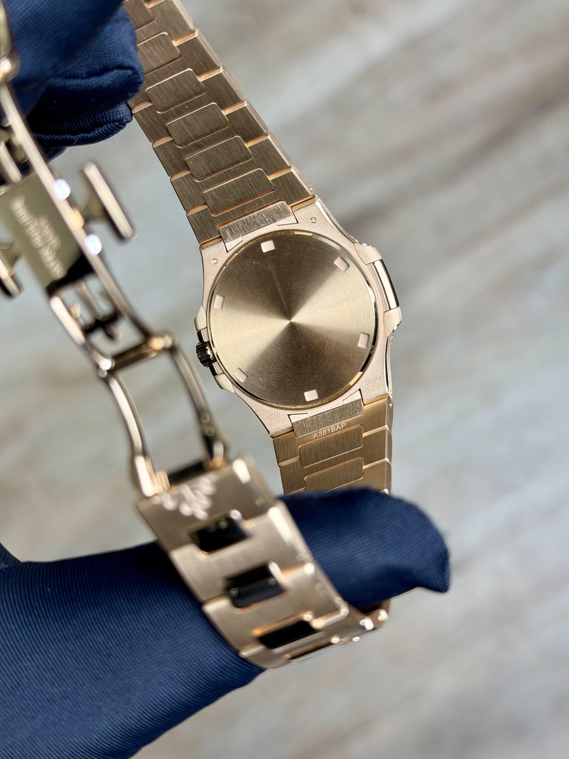 Patek Philippe Nautilus Purple Diamond Bezel Bracelet 2026 Unworn 7010/1R-013