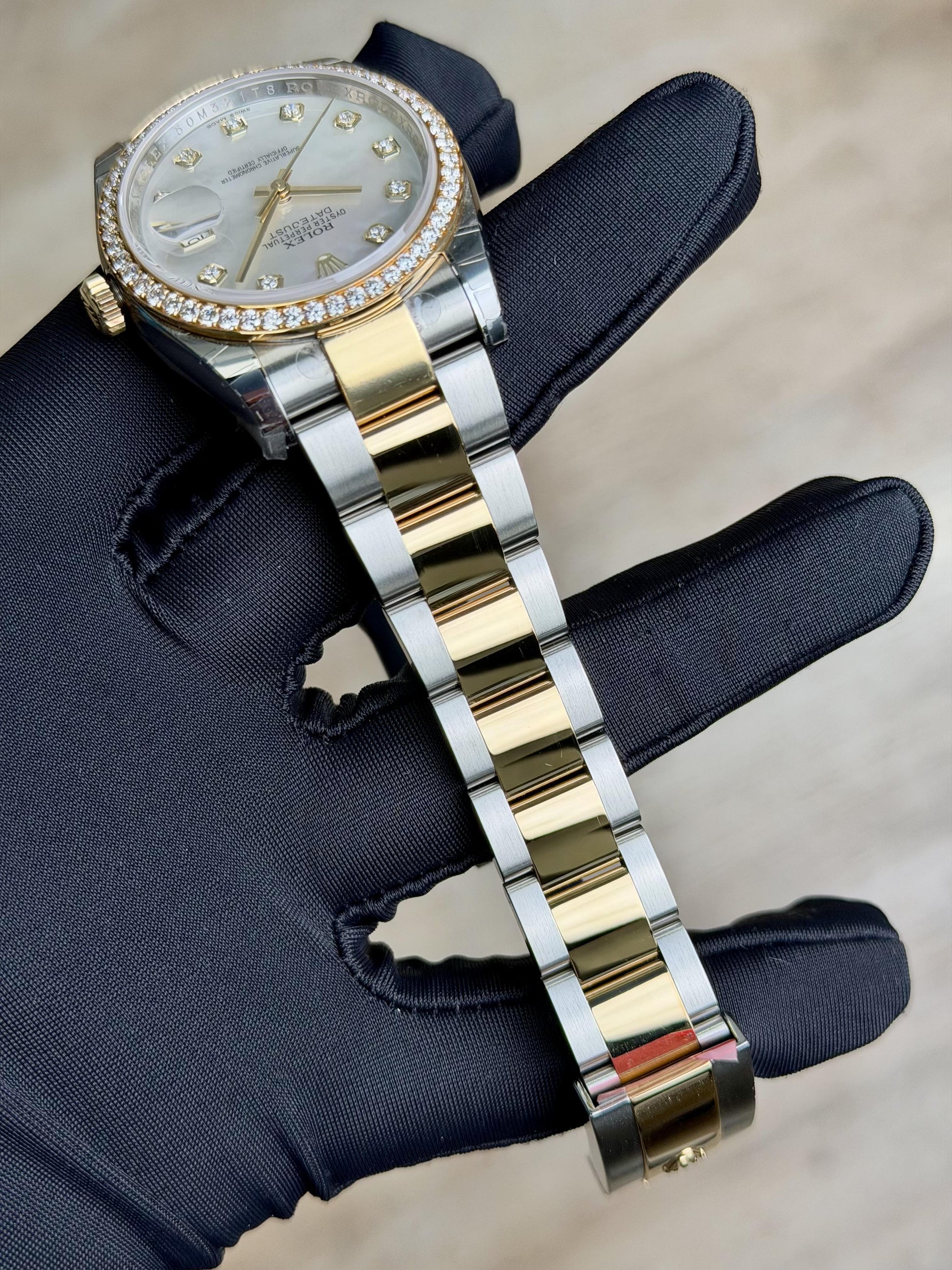 Rolex Datejust 36 MOP Pearl Diamond Bezel Oyster Preowned 2017 116243
