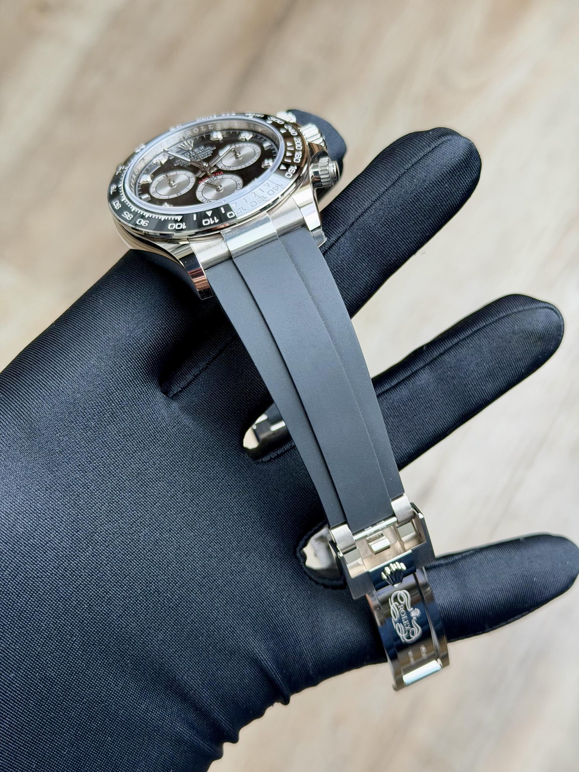 Rolex Daytona 40 Black/Silver Diamond Oysterflex 2026 Unworn 126519LN