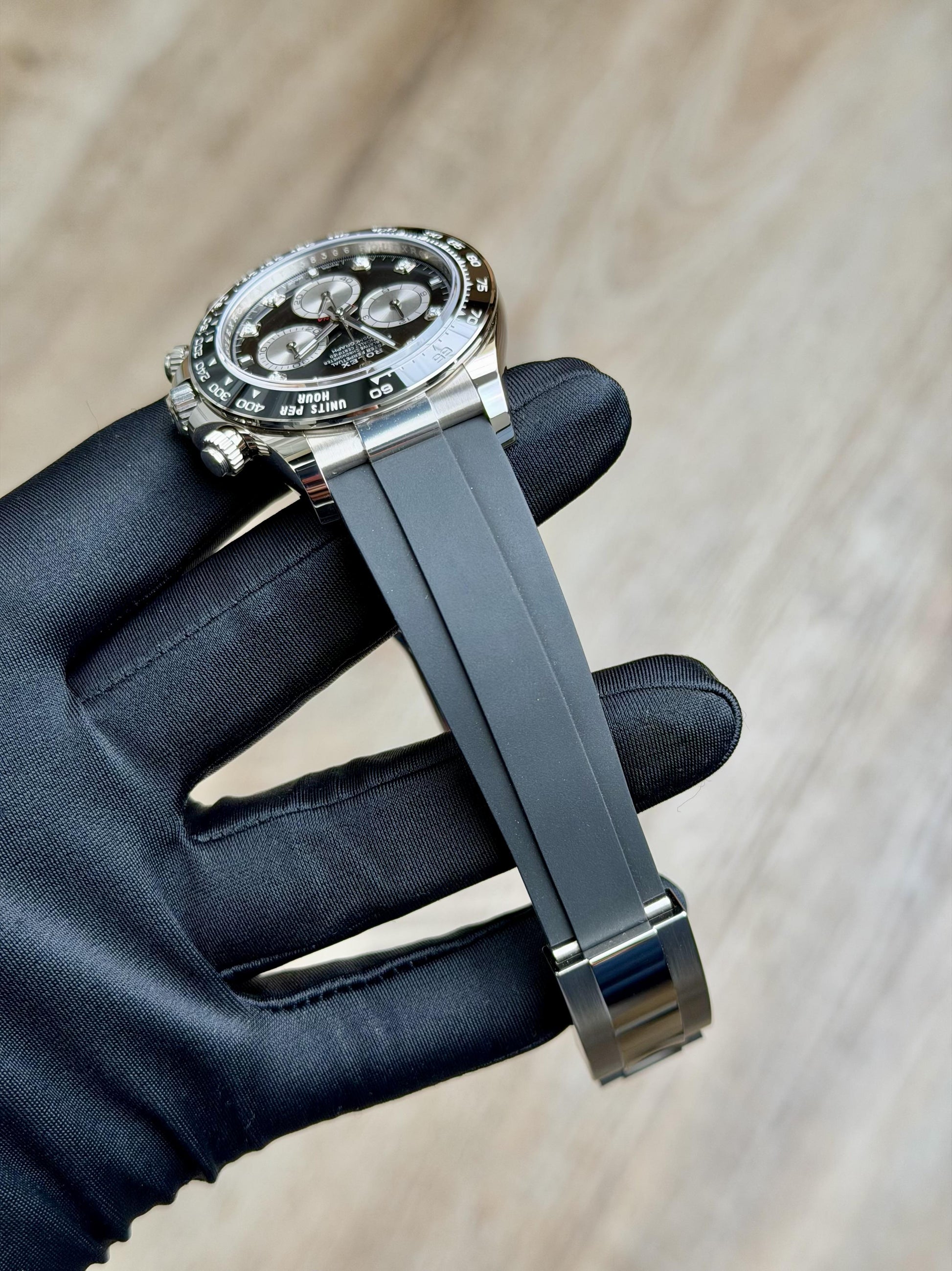 Rolex Daytona 40 Black/Silver Diamond Oysterflex 2026 Unworn 126519LN