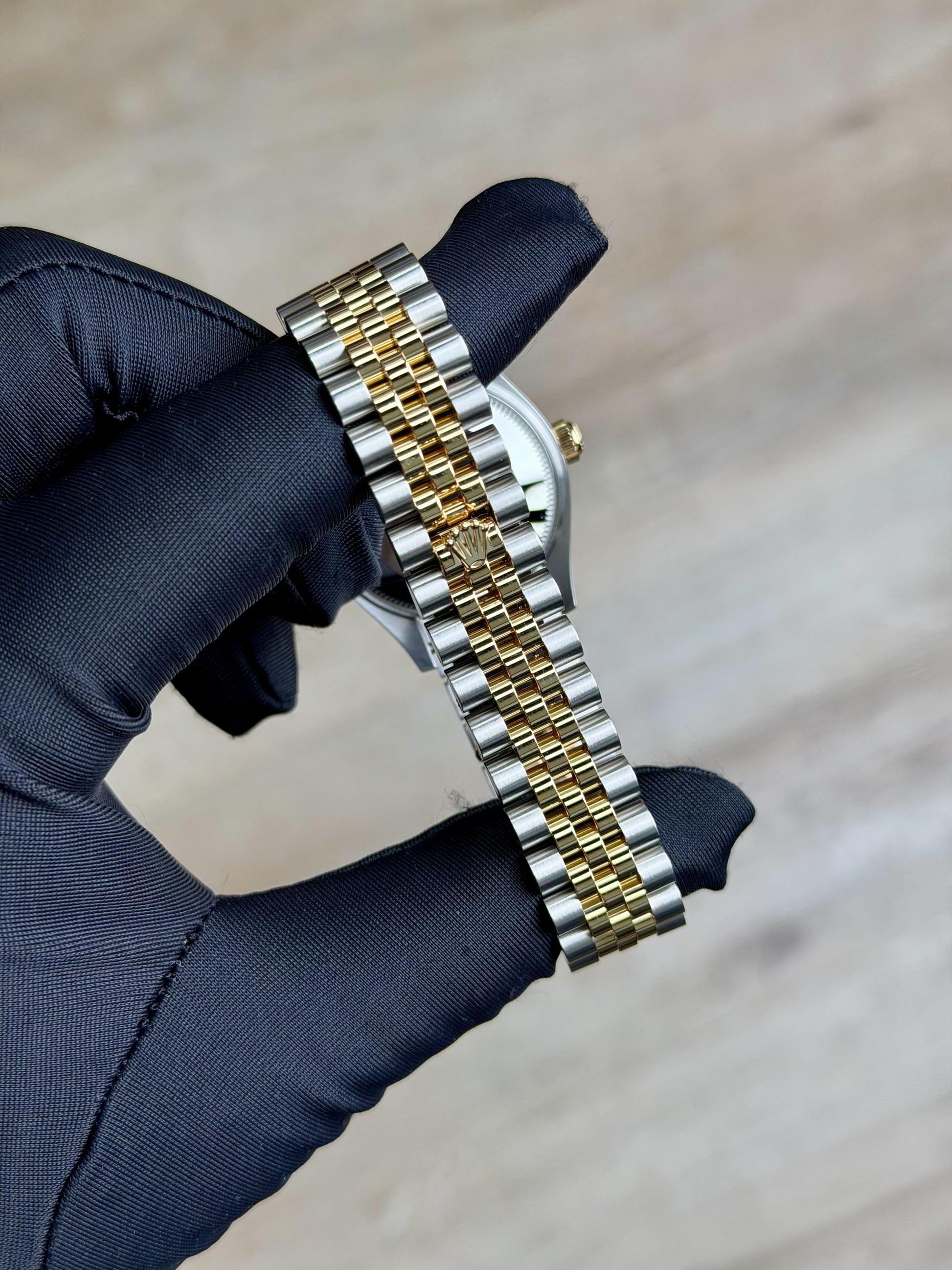 Rolex Datejust 31 Champange Diamond Bezel Jubilee 2026 Unworn 278383RBR