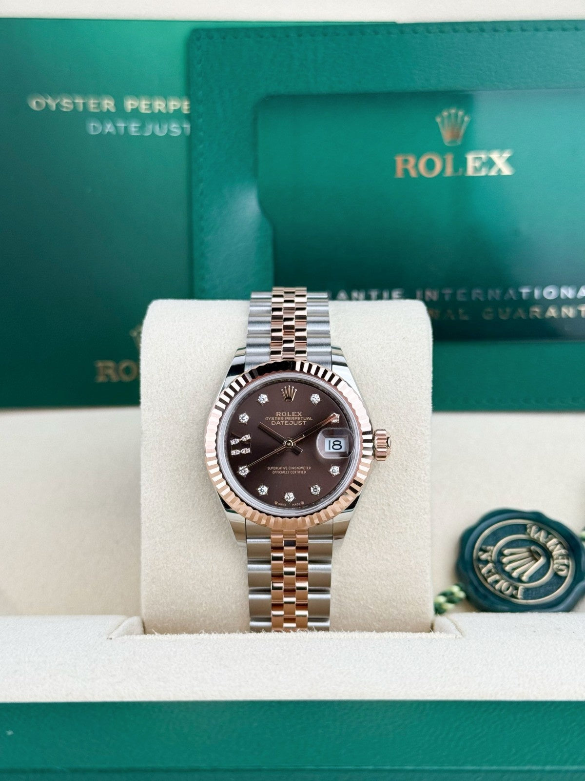 Rolex Datejust 28 Chocolate Diamond Stars IX Fluted Jubilee 2026 Unworn 279171