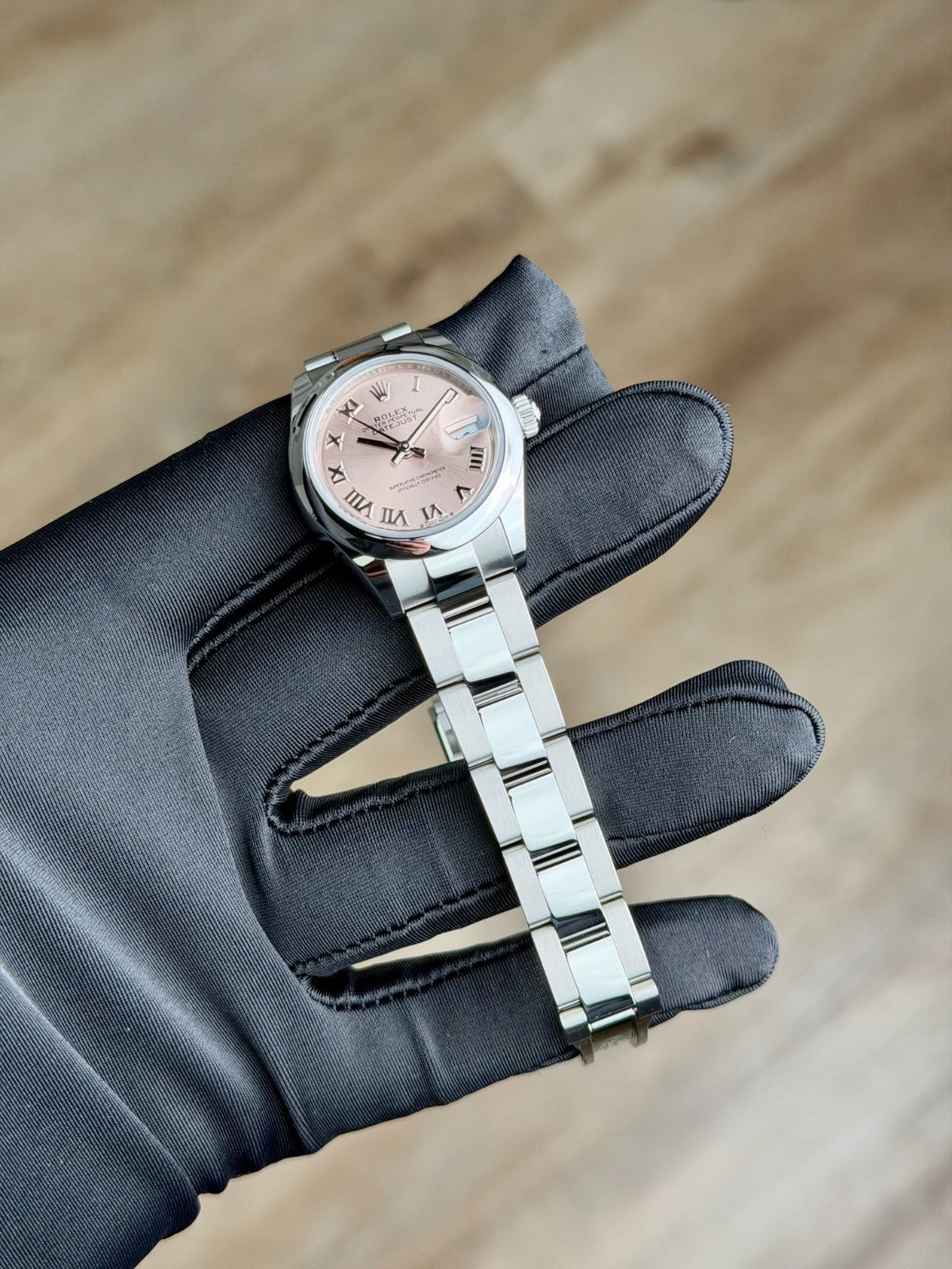 Rolex Datejust 28 Pink Roman Smooth Oyster 2026 Unworn 279160