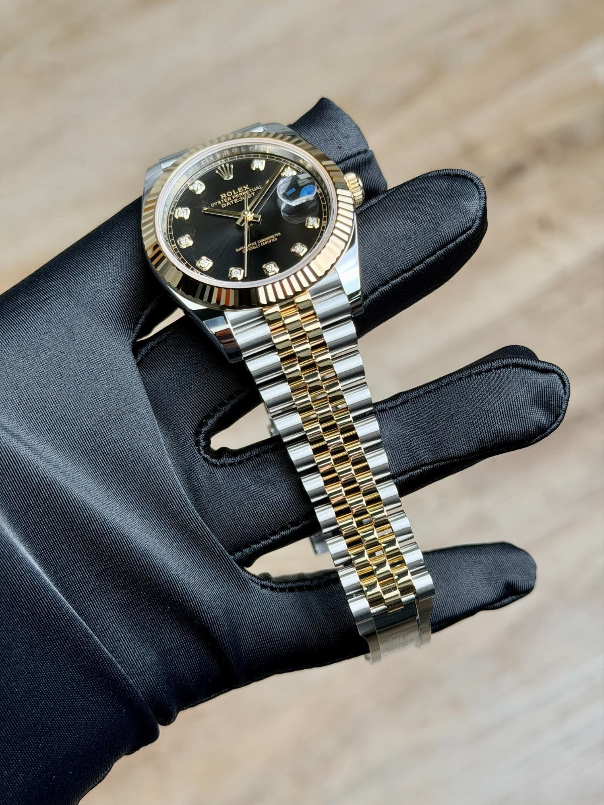 Rolex Datejust 41 Black Diamond Fluted Jubilee 2026 Unworn 126333