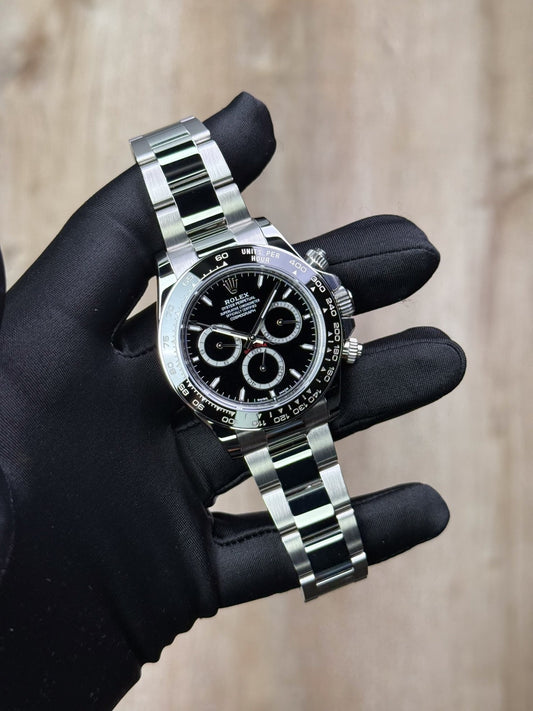 Rolex Daytona 40 Black/Black Index Oyster 2026 Unworn 126500LN