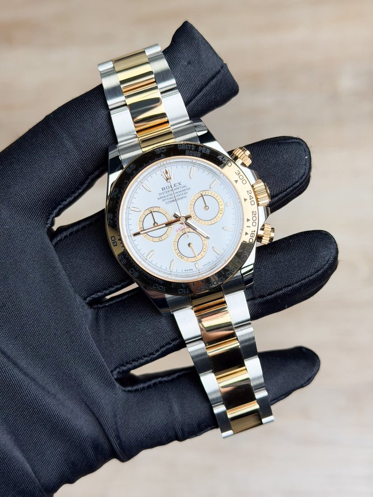 Rolex Daytona 40 Steel & Yellow Gold White/White Index Oyster Preowned 126503