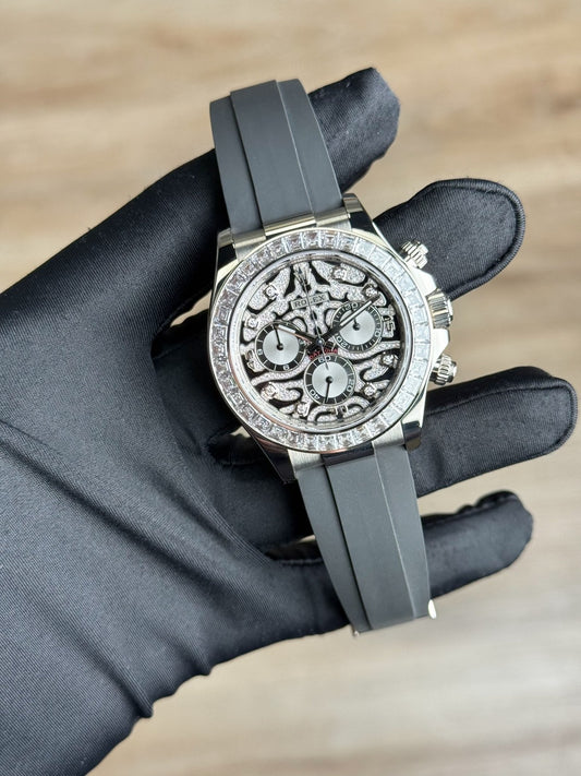 Rolex Daytona 40 Eye of Tiger Diamond Marker Bezel Oysterflex Preowned 116589TBR