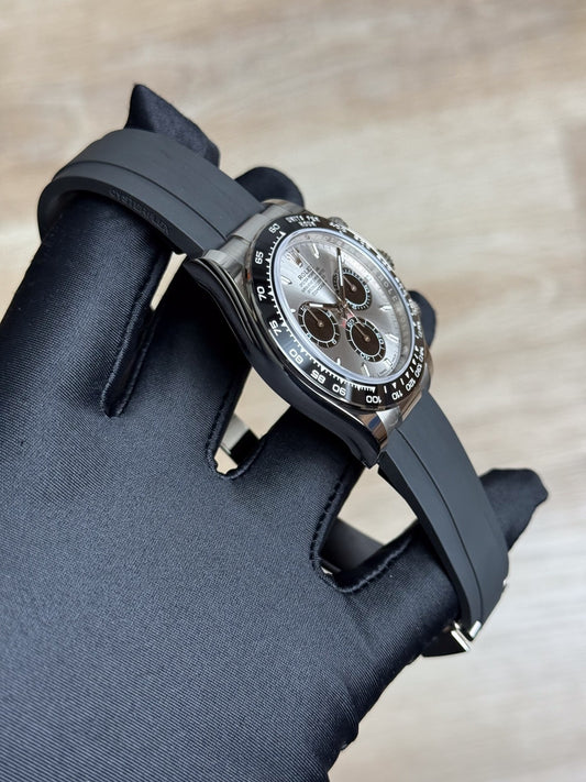 Rolex Daytona 40 Ghost Silver Steel/Black Index Oysterflex 2026 Unworn 126519LN