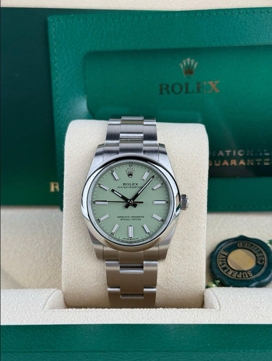 Rolex Oyster Perpectual 34 Pistachio Index Smooth Oyster 2026 Unworn 124200
