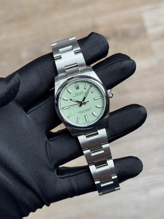 Rolex Oyster Perpectual 34 Pistachio Index Smooth Oyster 2026 Unworn 124200