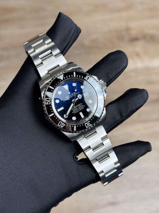 Rolex Sea-Dweller Deepsea 44 James Cameron D-Blue Oyster 2026 Unworn 136660