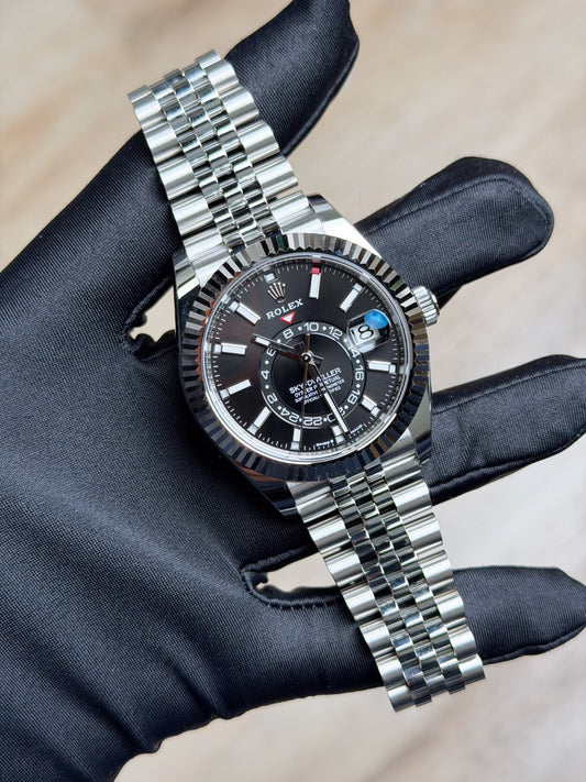Rolex Sky-Dweller 42 Black Index Fluted Jubilee Preowned 2023 336934