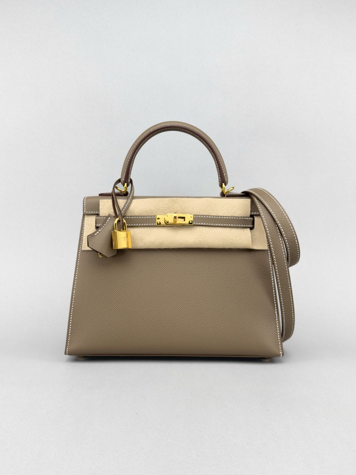 Hermes Kelly 25 Sellier Epsom Etoupe Gold Hardware K Stamp 2025