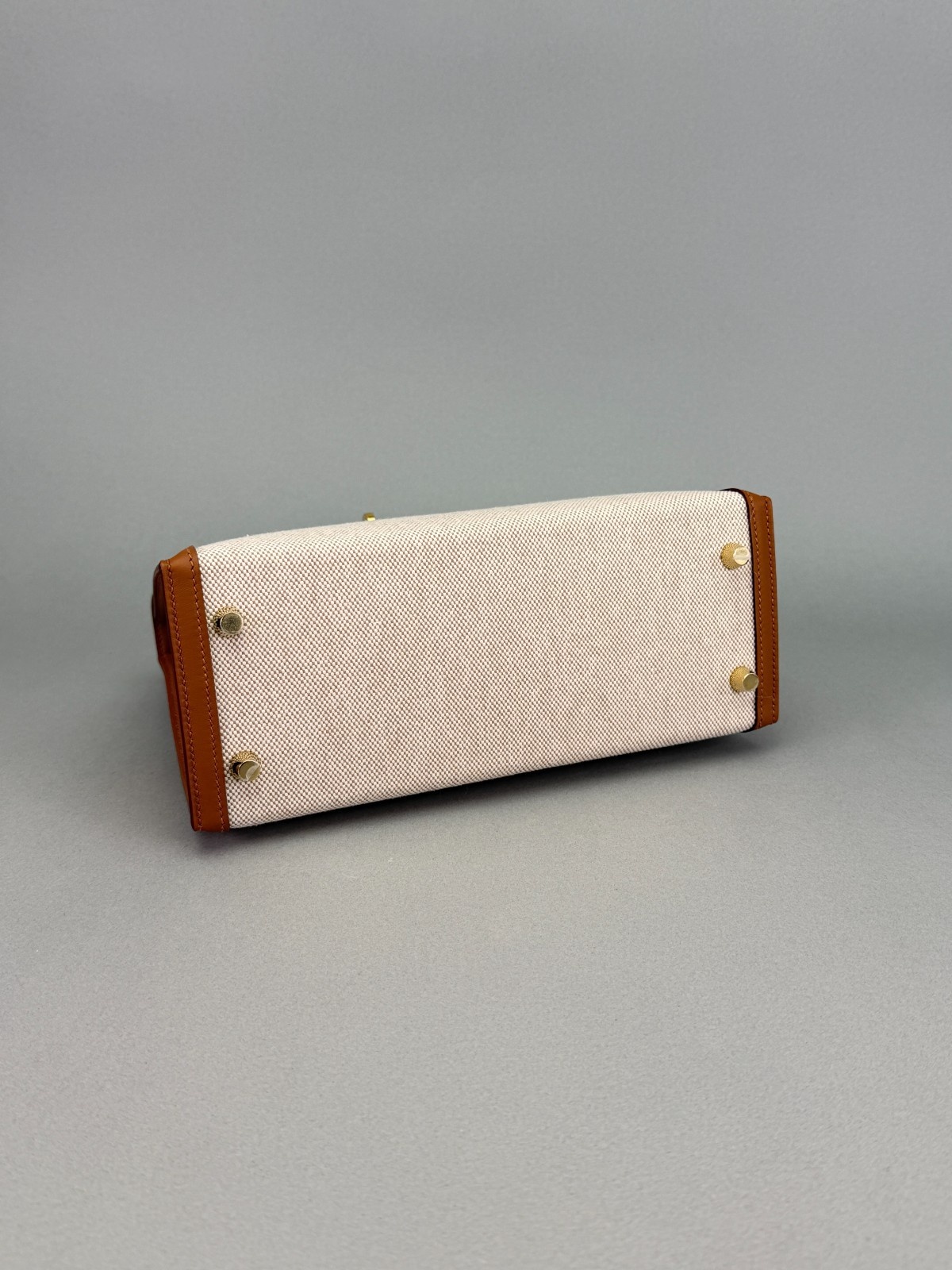 Hermes Kelly 25 Sellier Toile Gold/Beige Gold Hardware W Stamp 2024