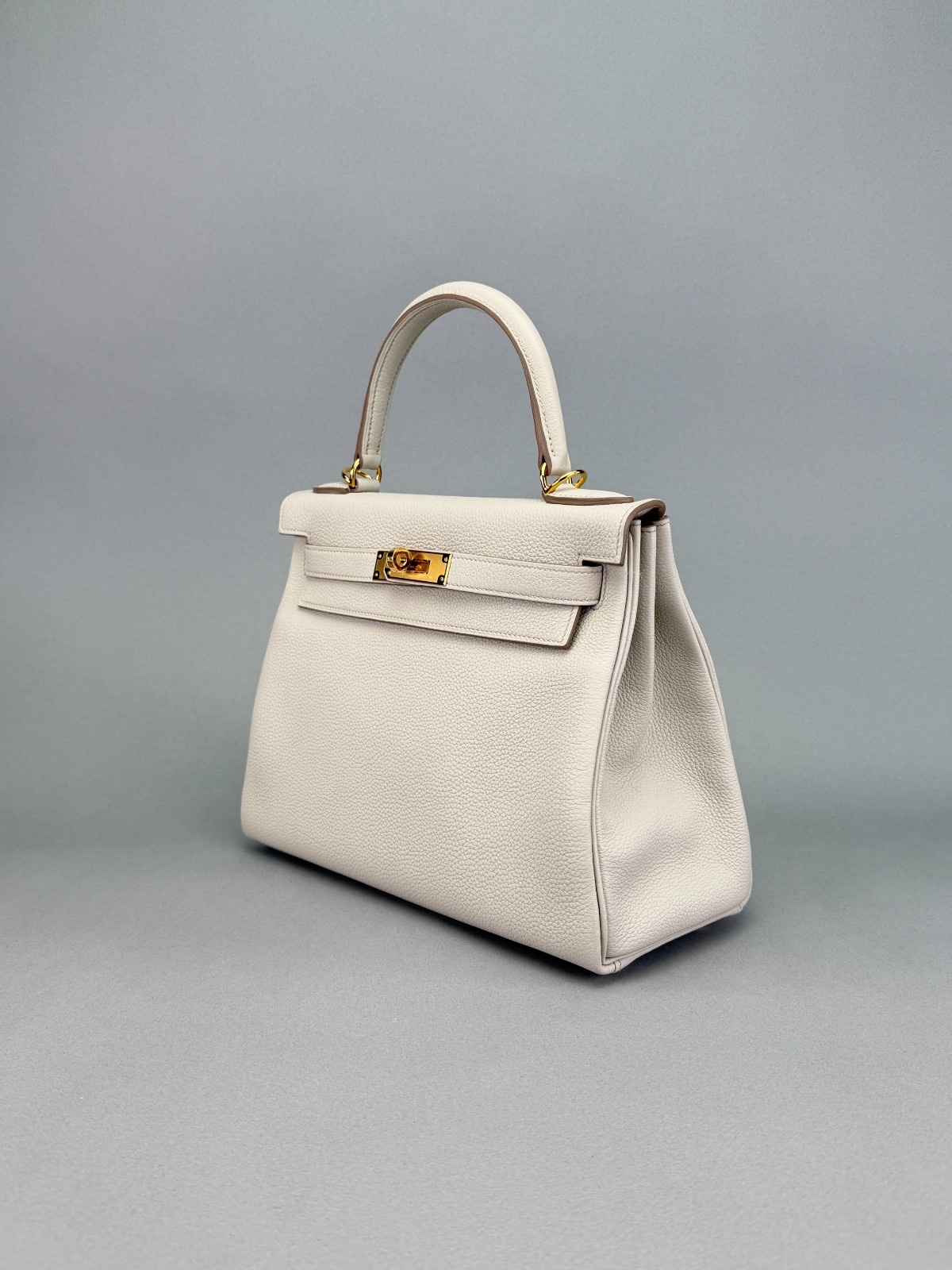 Hermes Kelly 28 Retourne Togo Beton Gold Hardware B Stamp 2025