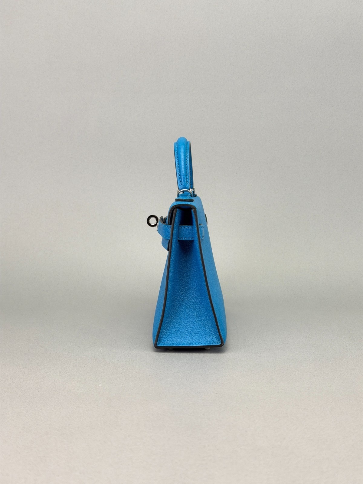 Hermes Mini Kelly 20 Chevre Blue Zanzibar Gold Hardware Preowned C Stamp