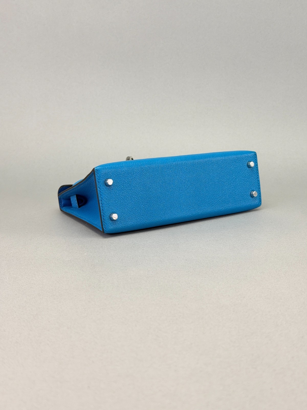 Hermes Mini Kelly 20 Chevre Blue Zanzibar Gold Hardware Preowned C Stamp