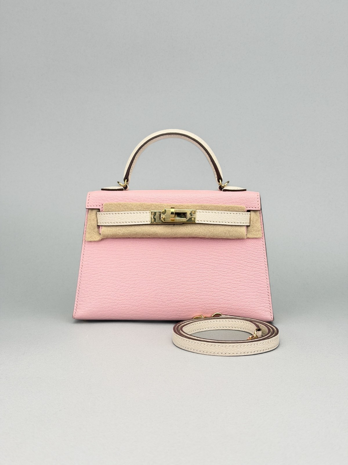 Hermes Mini Kelly 20 HSS Chevre Rose Sakura/Craie Permabrass Preowned W Stamp