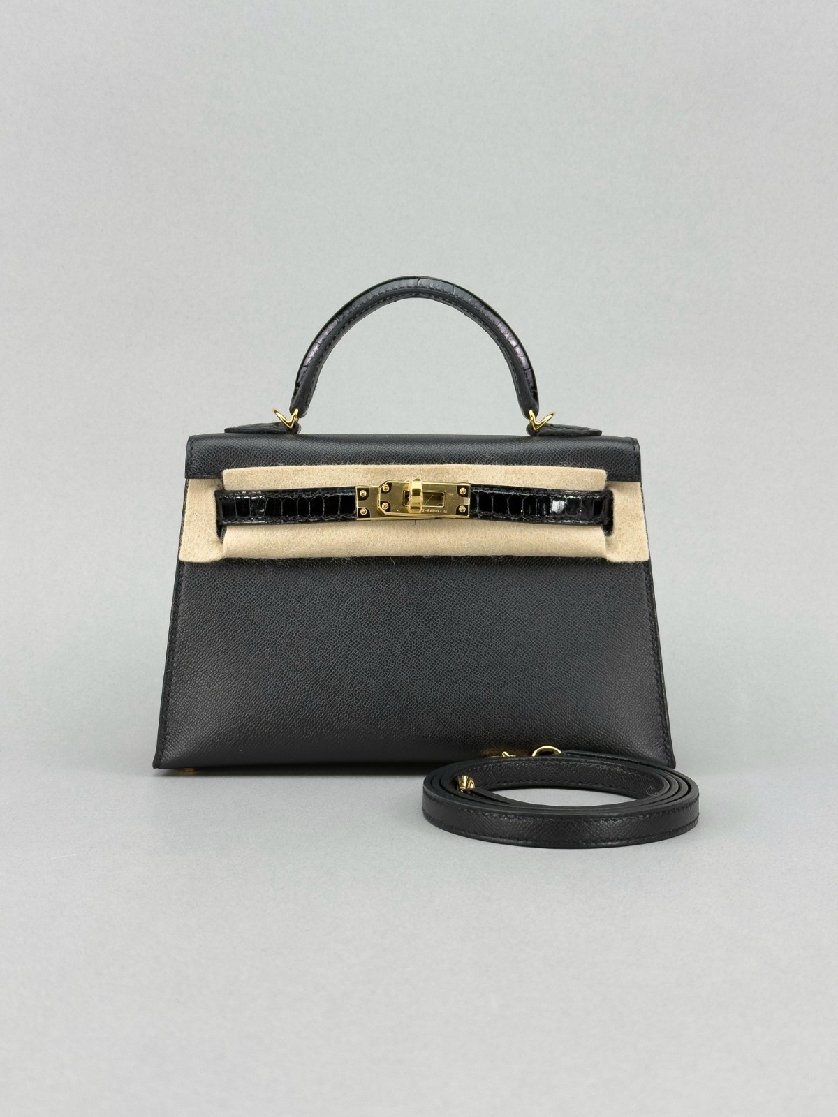 Hermes Mini Kelly 20 Touch Shiny Alligator Black/Noir Gold Hardware W Stamp 2025
