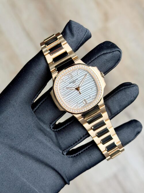 Patek Philippe Nautilus Silver Index Diamond Bracelet 7118/1200R-001
