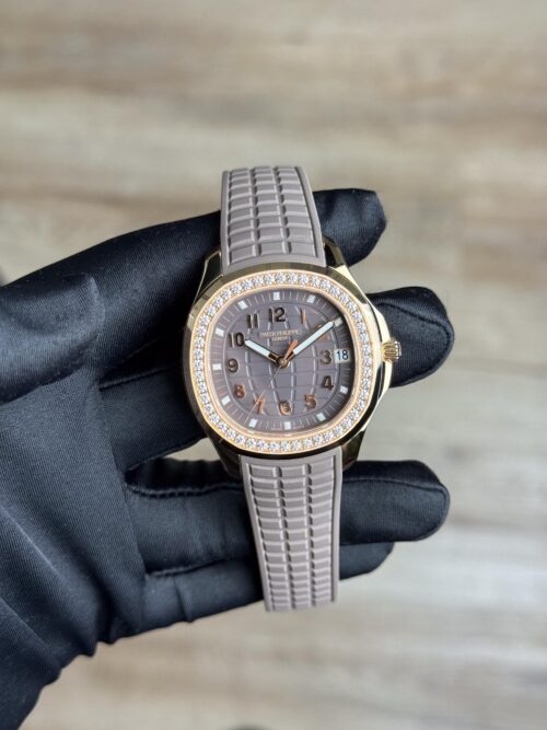 Patek Philippe Aquanaut Luce Taupe Arabic Diamond Preowned 5268/200R-010
