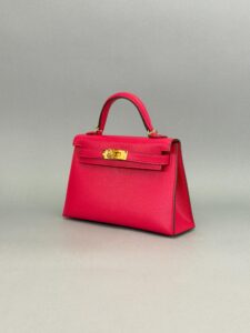 Hermes Mini Kelly II 20 Chevre Rose Extreme Gold Hardware Preowned Y Stamp