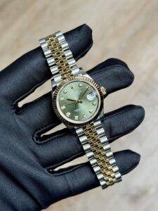 Rolex Datejust 31 Olive Green Diamond Fluted Jubilee 2026 Unworn 278273