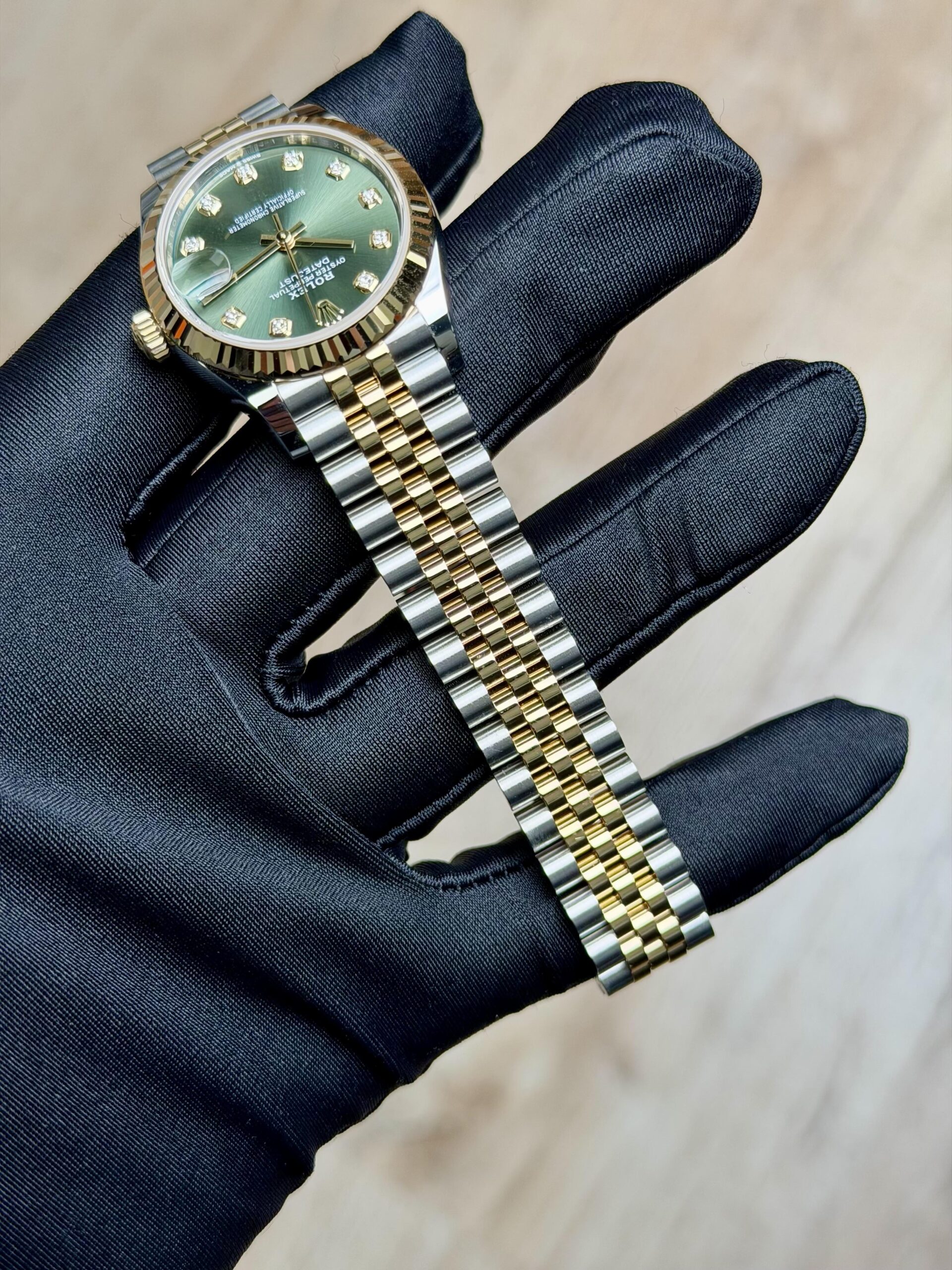 Rolex Datejust 31 Olive Green Diamond Fluted Jubilee 2026 Unworn 278273