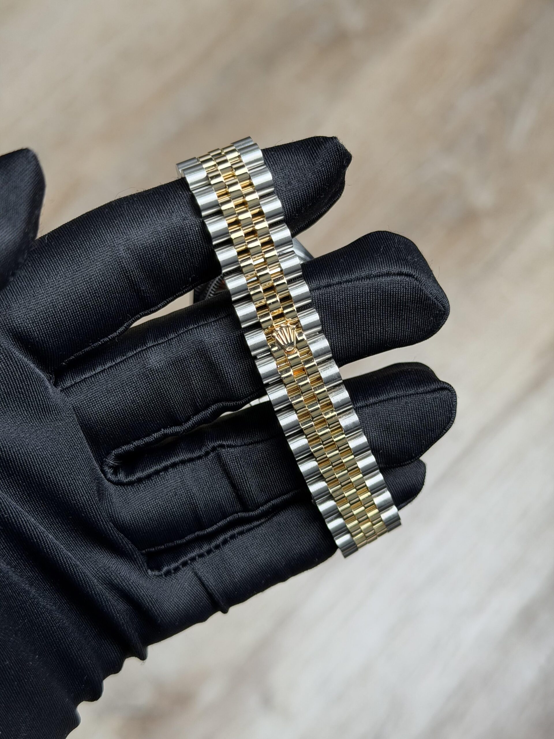 Rolex Datejust 31 Olive Green Diamond Fluted Jubilee 2026 Unworn 278273