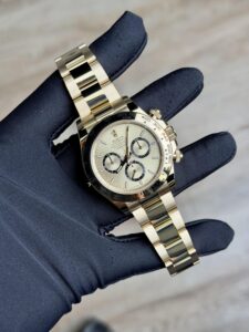 Rolex Daytona 40 Golden/Gold Index Oyster 2026 Unworn 126508