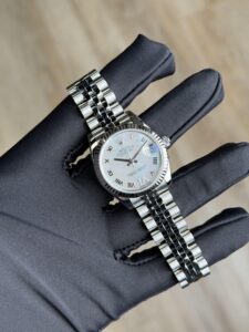 Rolex Datejust 31 MOP Pearl Roman VI Fluted Jubilee Preowned Watch&Box 178274