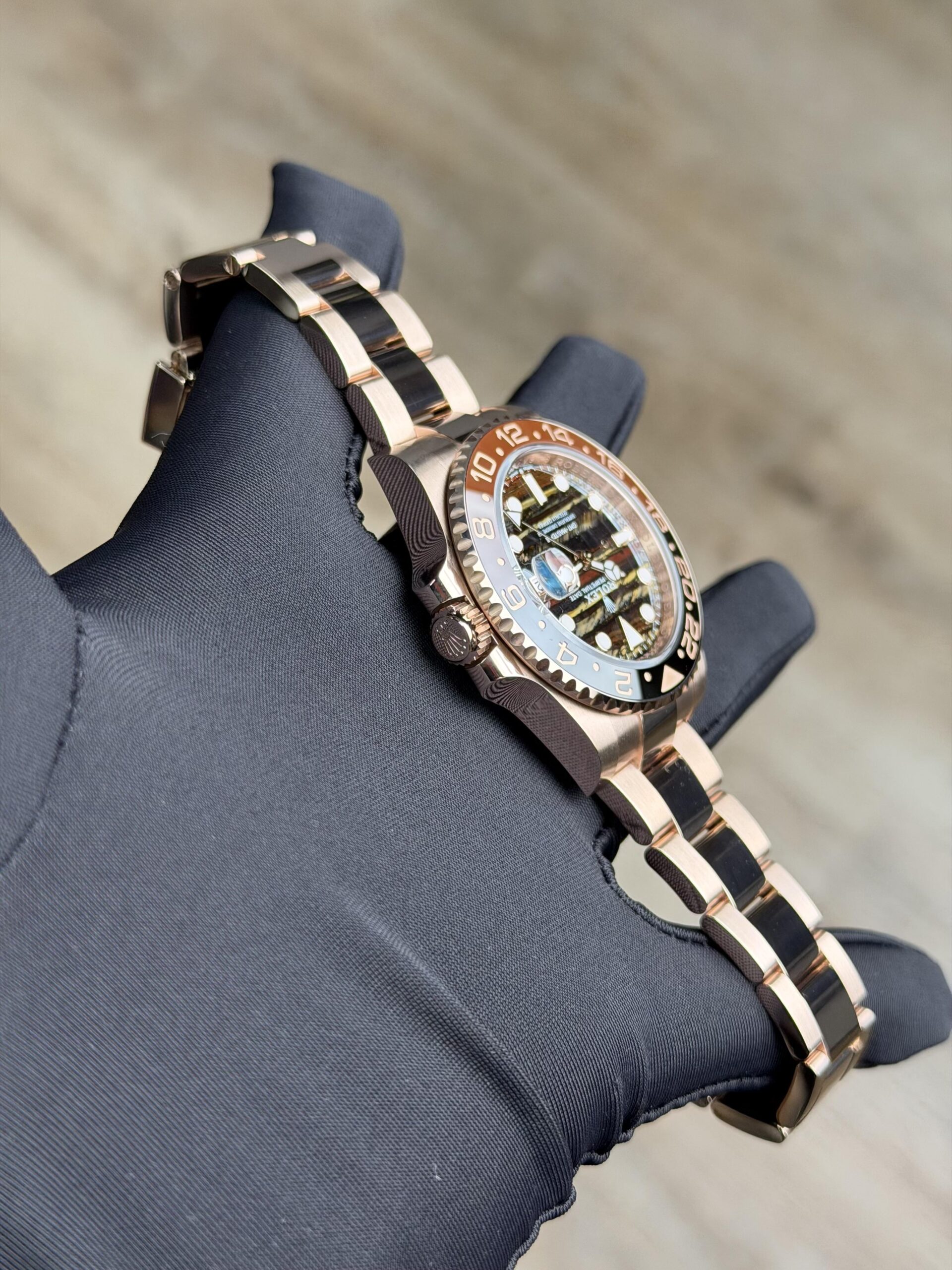 Rolex GMT-Master II 40 Tiger Iron Root Beer Black Oyster 2026 Unworn 126715CHNR