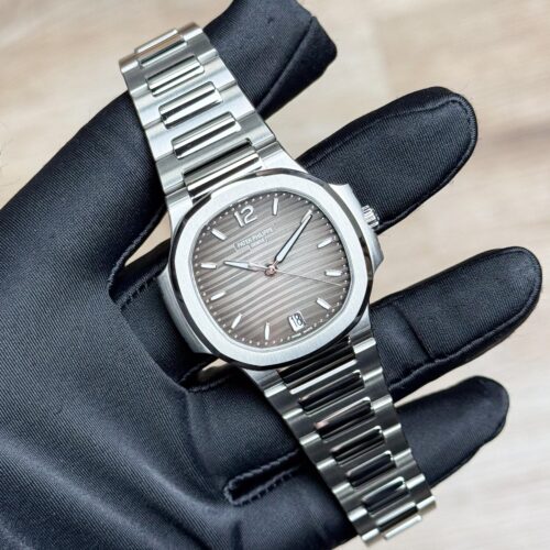 Patek Philippe Nautilus Grey Index Bracelet Unworn 2025 7118/1A-011