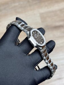 Patek Philippe Nautilus Grey Index Bracelet Unworn 2025 7118/1A-011