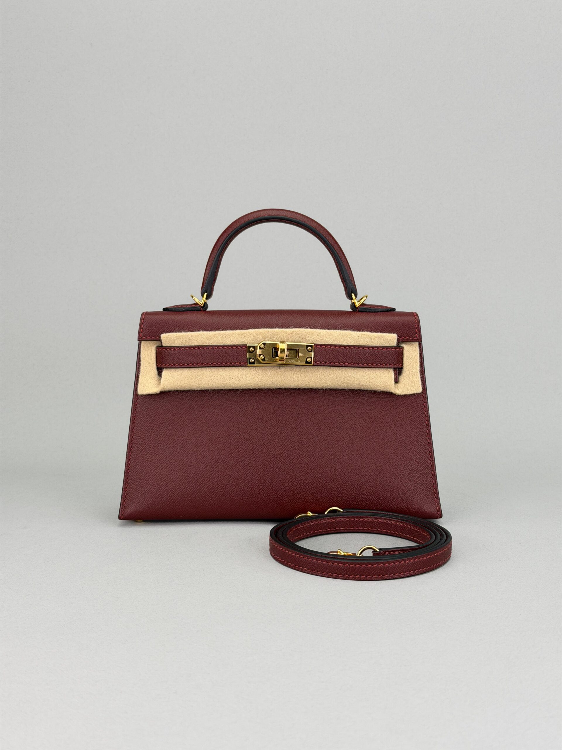 Hermes Mini Kelly 20 Sellier Madame Rouge H Gold Hardware W Stamp 2025