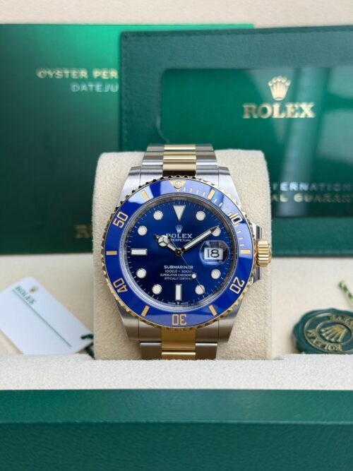 Rolex Submariner Date 41 Bluesy Blue/ Blue Oyster 2021 Preowned 126613LB