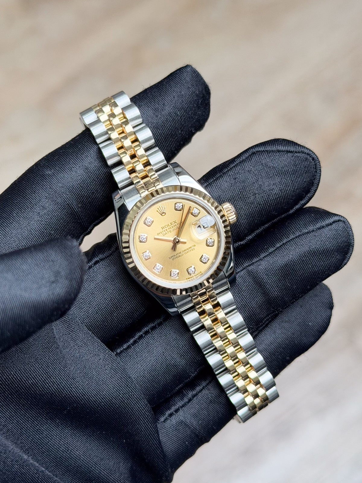 Rolex Datejust 26 Champagne Diamond Fluted Jubilee Preowned 2005 Full 179173