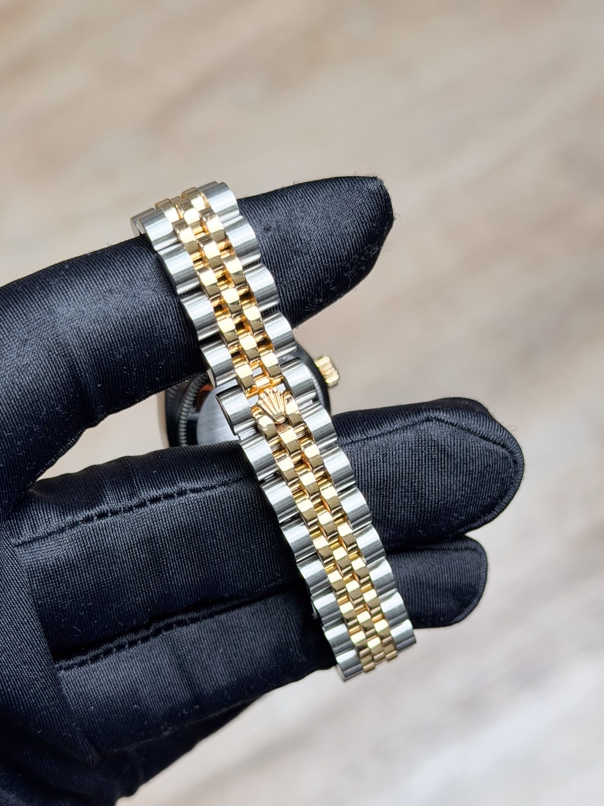 Rolex Datejust 26 Champagne Diamond Fluted Jubilee Preowned 2005 Full 179173