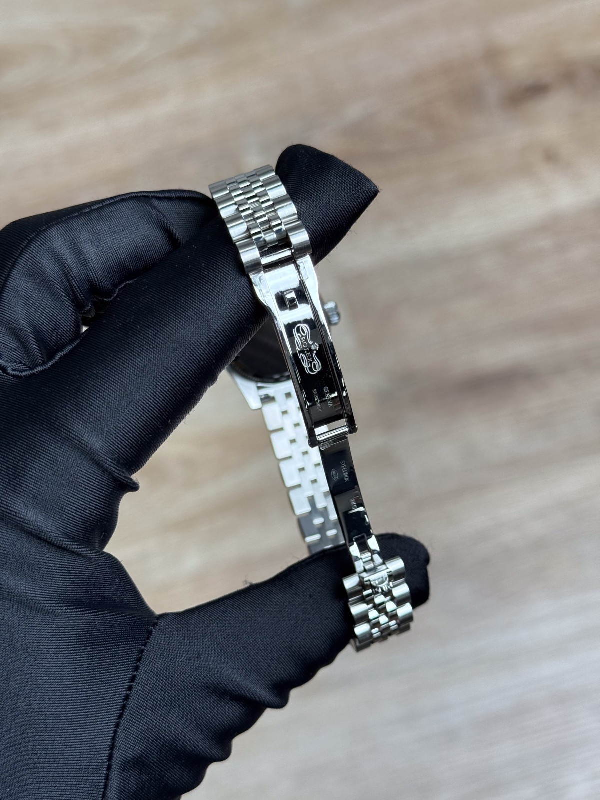 Rolex Datejust 26 MOP Pearl Roman Fluted Jubilee Preowned 2008 179174